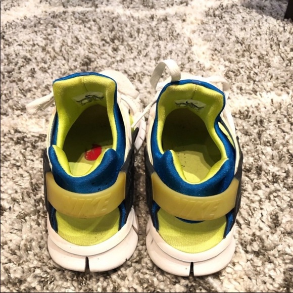 Grey white blue green womens size 10 NIKE HURRACHES SNEAKERS BUNDLE TWO FOR ONE - Picture 4 of 13